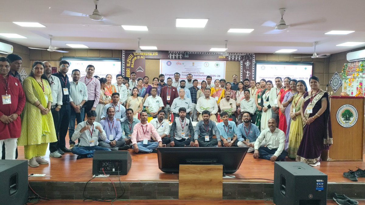Afridi18NSS's tweet photo. Day 7 of NSS ETI Training for Program Officers, Organized by NSS Atal Bihari Vajpayee university Bilaspur 
@YASMinistry @_NSSIndia @NSSRDBhopal @nssabvuCG @ashokshrotinss @NeetaBajpai5 @Pratap001008 @manojsinha812 https://t.co/4pOa1LLt2X