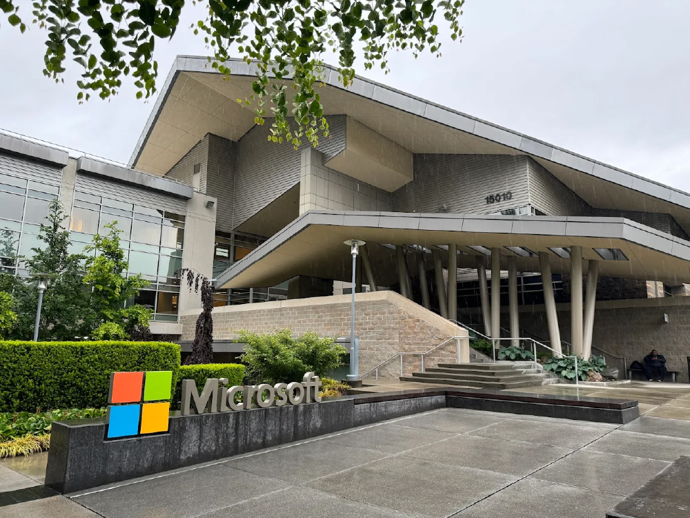 ExecsInTheKnow's tweet image. Step inside one of the world’s most iconic brands. Join us on May 7 at @Microsoft's Global HQ in Redmond, WA, for an exclusive executive briefing on BPO in the #AI era.

Learn more: execsintheknow.com/events/briefin…

#CX #CustomerExperience #Microsoft #ExecsInTheKnow