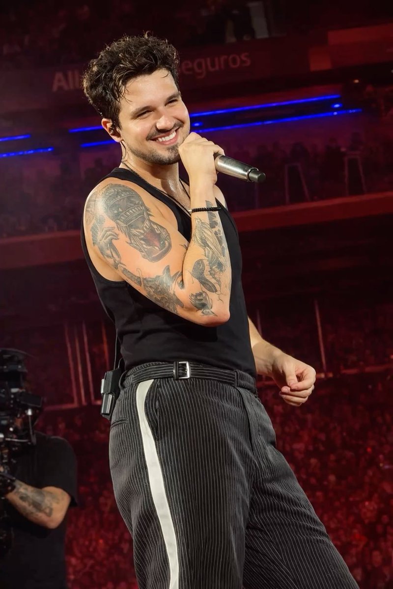 todo dia uma foto do luan sorrindo tweet media