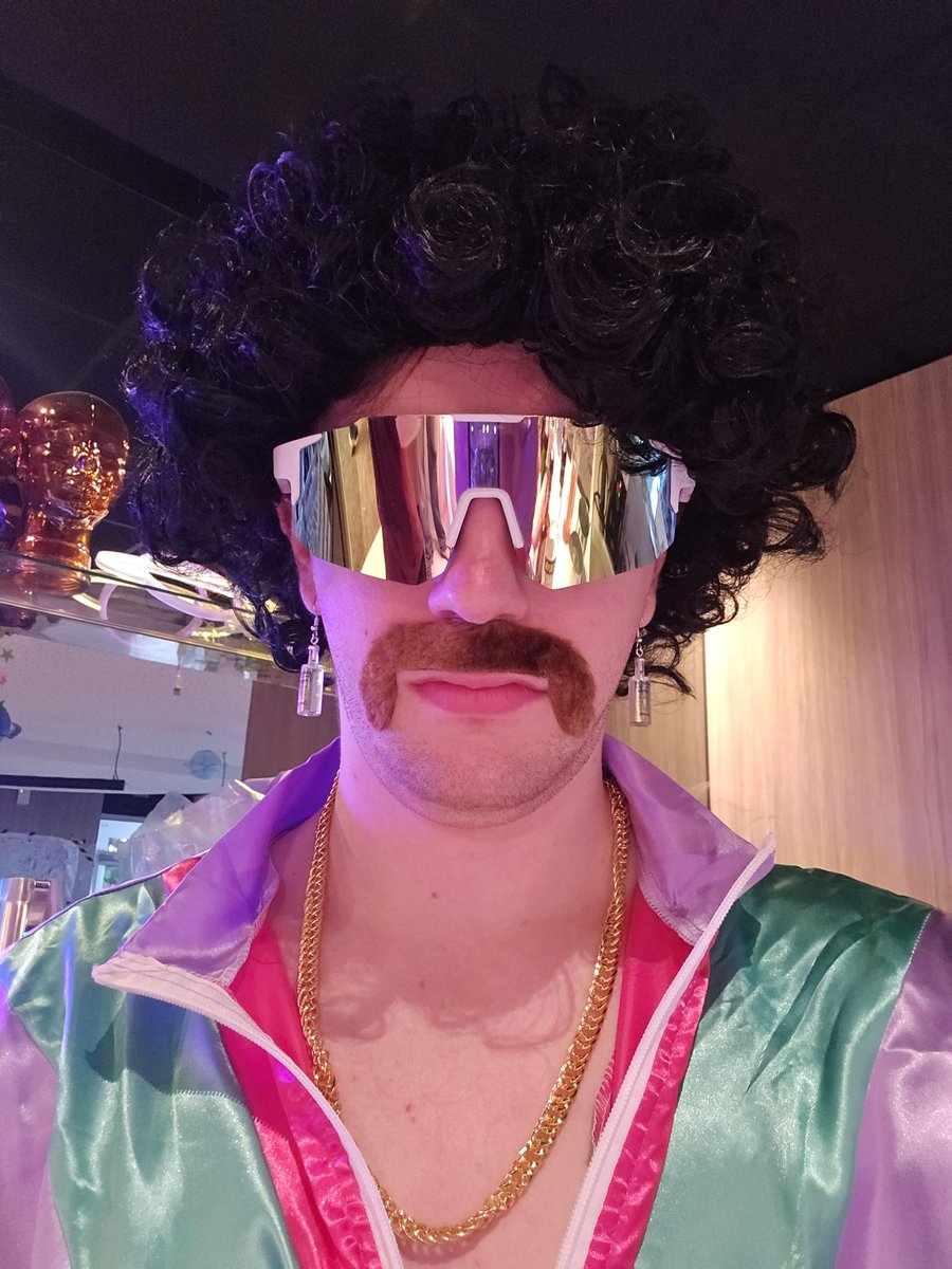 Foxtaly / Panettone 🍉✨ |-/ tweet media