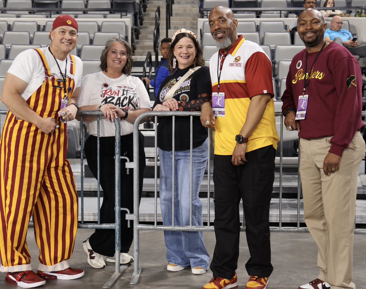 Thomas McNeely tweet media