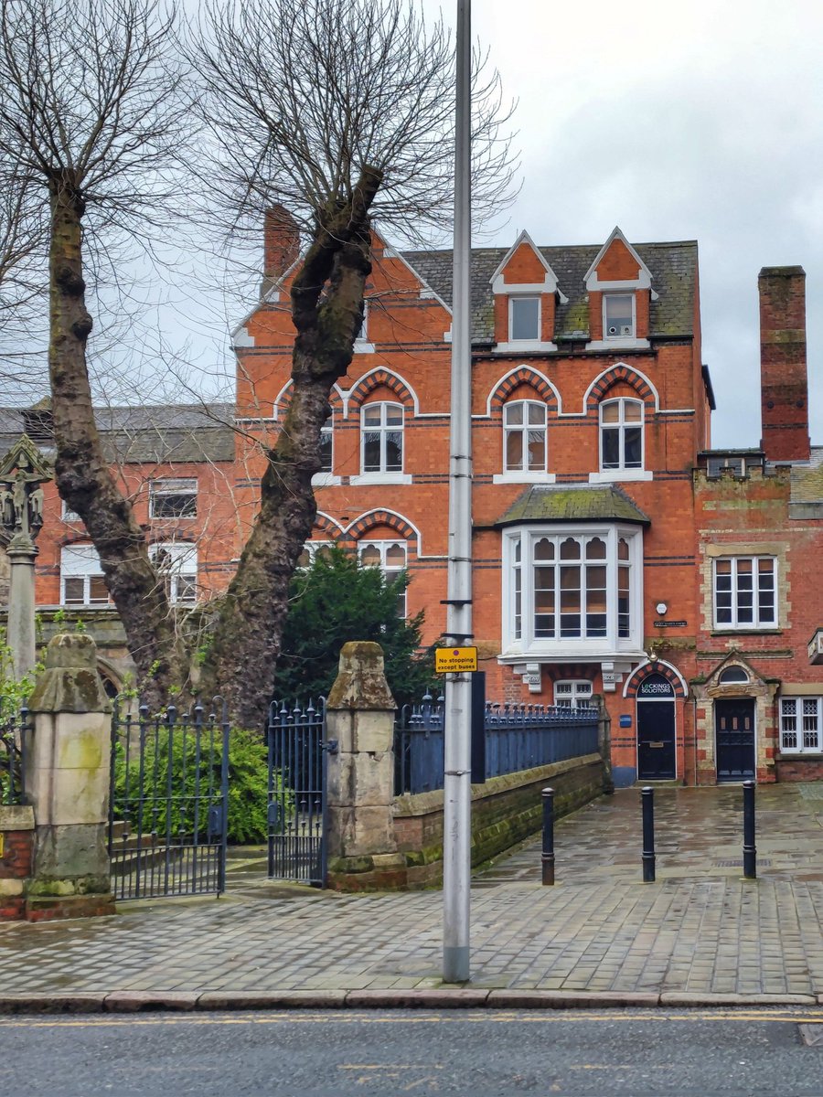 HullImages's tweet image. St. Mary's Court. Just off Lowgate.

#hull #yorkshire #travel #architecture #photography