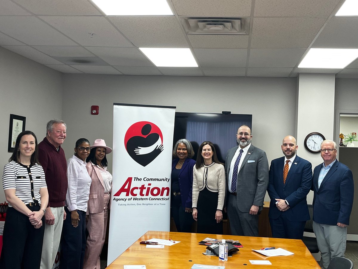 CTDRS's tweet photo. Commissioner @ExMayorMark joined @LGSusanB, Danbury Mayor Roberto Alves, State Rep. Farley Santos, the United Way of Coastal and Western CT, and VITA volunteers at The Community Action Agency of Western CT to encourage folks to file their taxes on time. The deadline is April 15! https://t.co/bPhYBU6y0G