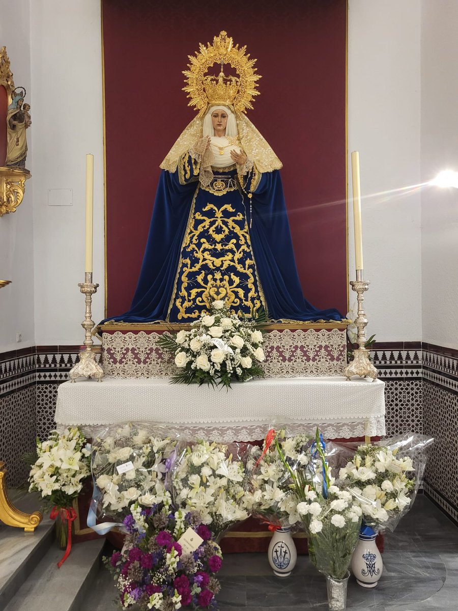 Hdad_Perdon's tweet photo. La Rinconada ha vivido una Semana Santa espléndida. Tras ella, en San José, María Santísima en su Mayor Dolor regresa nuevamente a su altar. ⛪️

🕯️💙 La Santísima Virgen nos espera vestida con manto y saya añil para celebrar alegres junto a Ella la Pascua de la Resurrección. https://t.co/CYpJpQ3V5s
