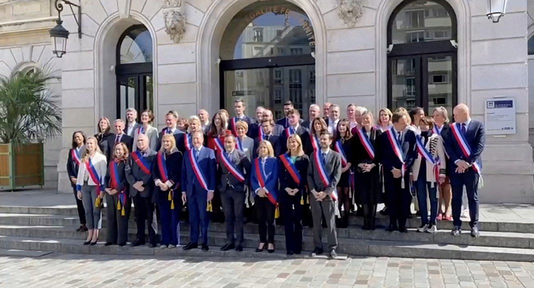 actyssandier's tweet image. Très heureuse de poursuivre mon engagement aux côtés du Maire du 15eme arr @Philippe_Goujon en charge du #tourisme et de l’#attractivité merci à lui et à notre sénatrice @AgnesEvren pour leur confiance renouvelée ! Hâte de travailler avec notre 1er adjoint @GregoryCanal