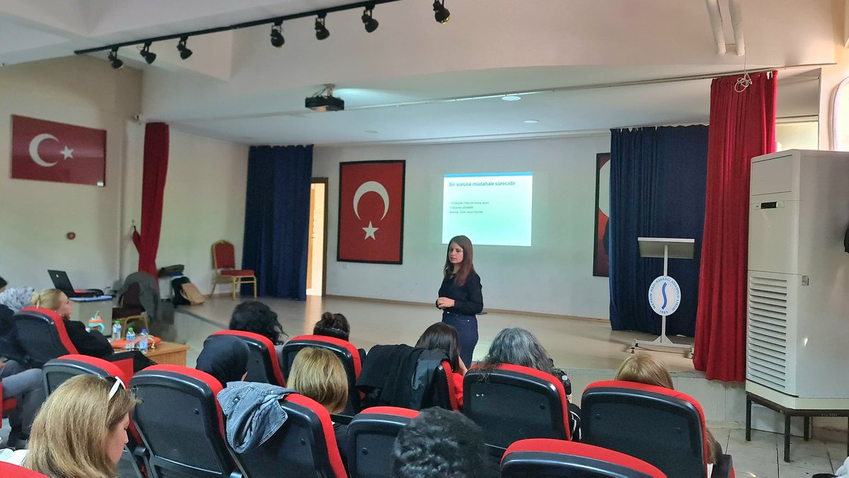 MersinMEMArGe's tweet photo. Müdürlüğümüz Strateji Geliştirme ve YEĞİTEK birimleri bünyesinde görev yapan öğretmenlerimize yönelik planlanan beş günlük “Proje Uygulama ve Yönetimi” hizmet içi eğitim faaliyeti başladı. ✨
@tcmeb
@meb_sgb
@ayhanozturkmeb
@Muhammed0744
#pcm
#projectcyclemanagement https://t.co/9EZaJvXcYk