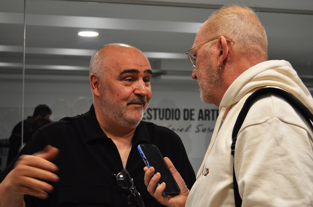 primeraedicion's tweet photo. https://t.co/2TW5hOE8dg
Ricardo Fernández expone hasta el 28 de abril
En la galería de arte de Gabriel Sosa en la avenida Extremadura 22. Del negro a los recuerdos es un paso por la experiencia de los recuerdos por la mente y el alma en un rescate simbólico https://t.co/HmwN3AceWZ