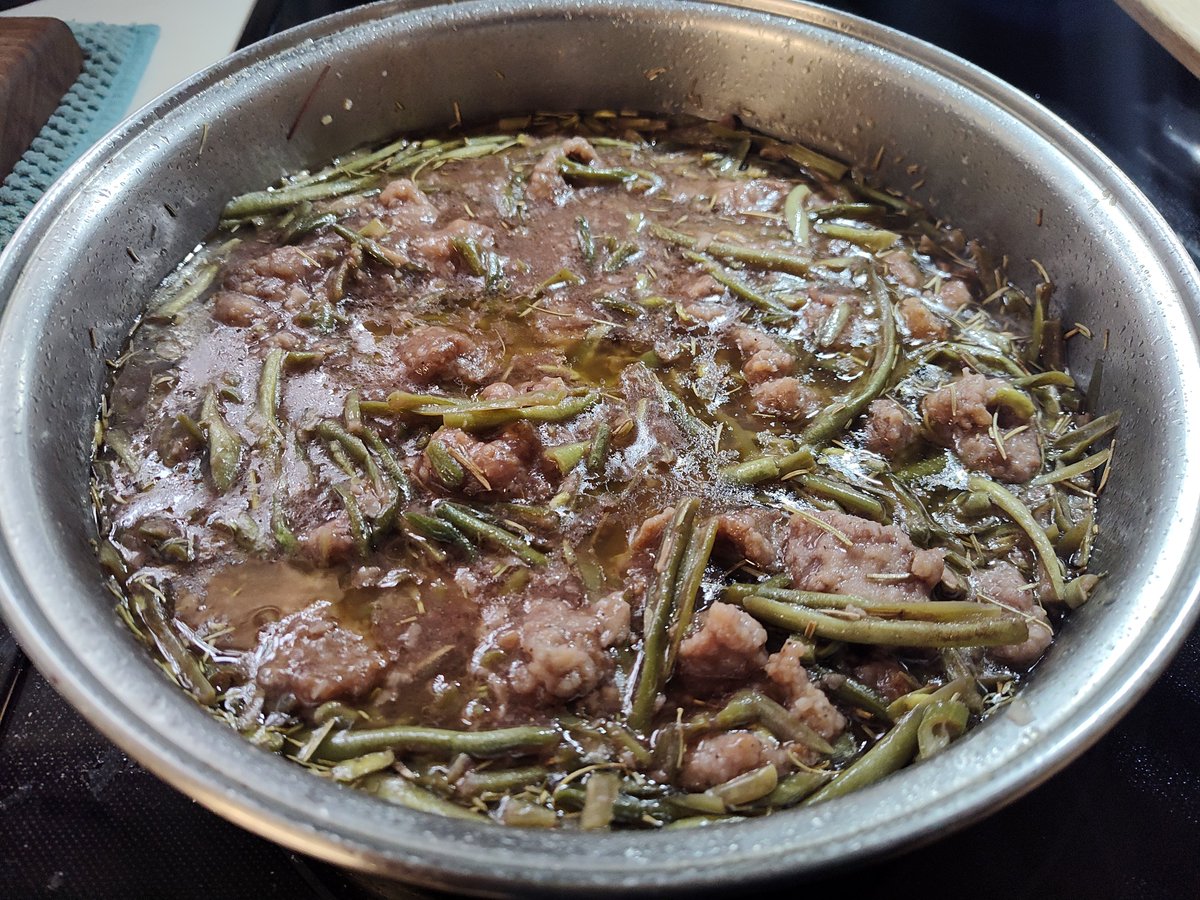 oswaldrivera's tweet photo. GUISO DE CORDERO PRIMAVERA (Spring Lamb Stew) – Oswald Rivera
Guiso de Cordero Primavera or, Spring Lamb Stew. Perfect for the season. Easy to prepare---on stovetop. No broiling, no baking. The perfect entrée for that special dinner or brunch. Go a at it! https://t.co/JaulZ5mJqC