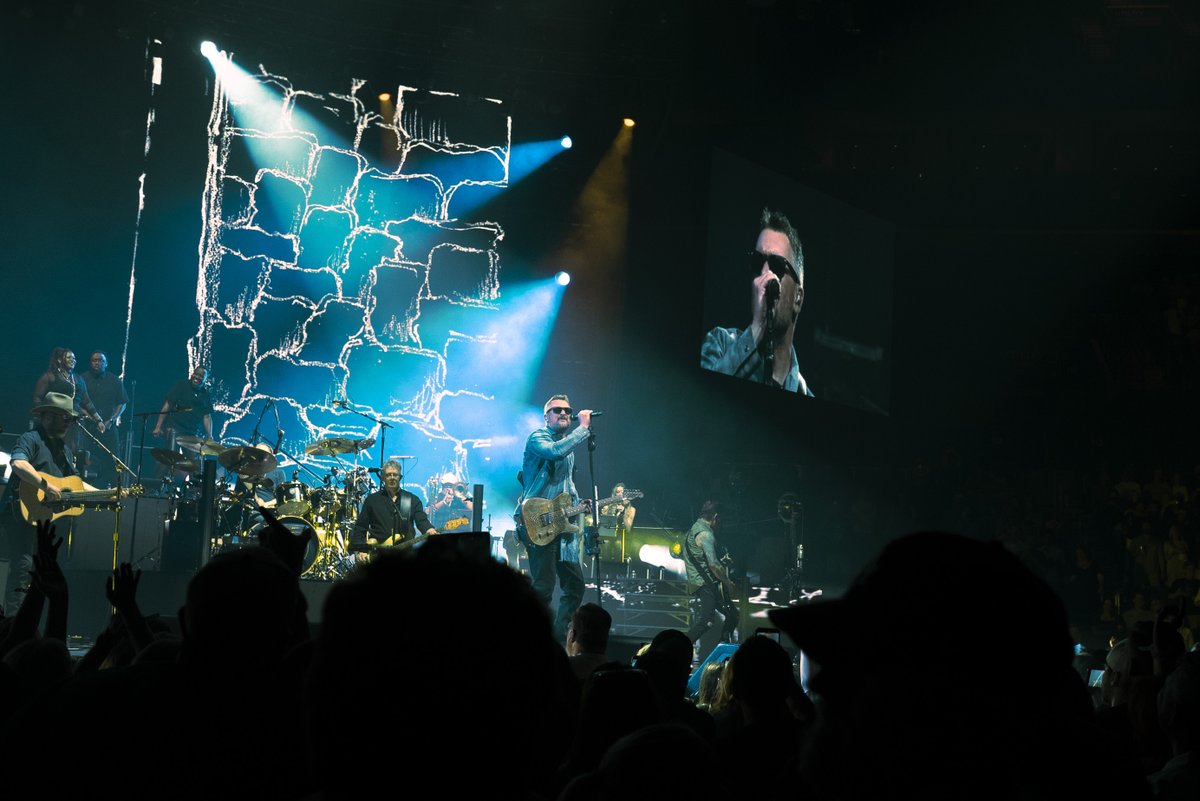 Eric Church tweet media