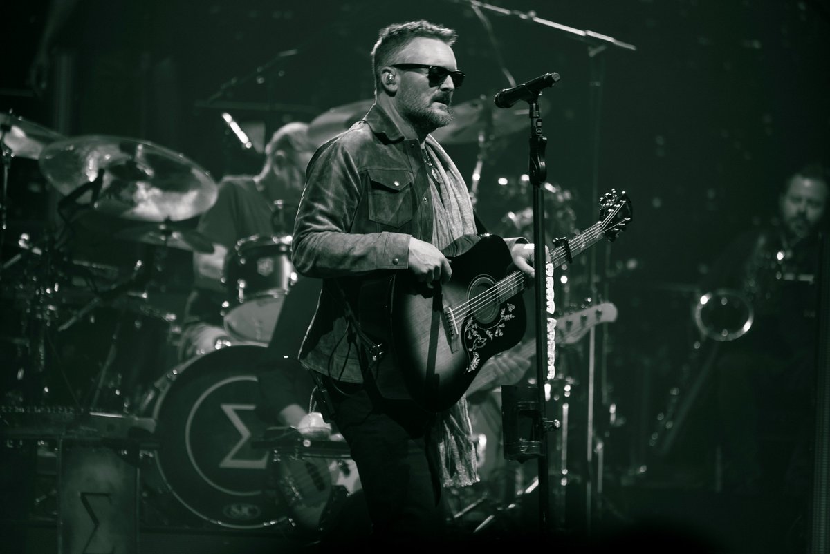 Eric Church tweet media