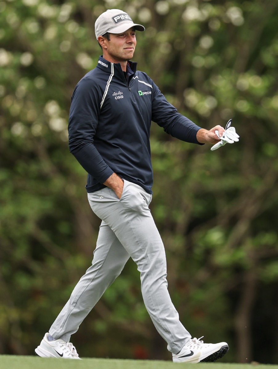 hovihead's tweet photo. Viktor is out at Augusta this morning!

￼📸 PGA Tour https://t.co/hcnKlvNyK4
