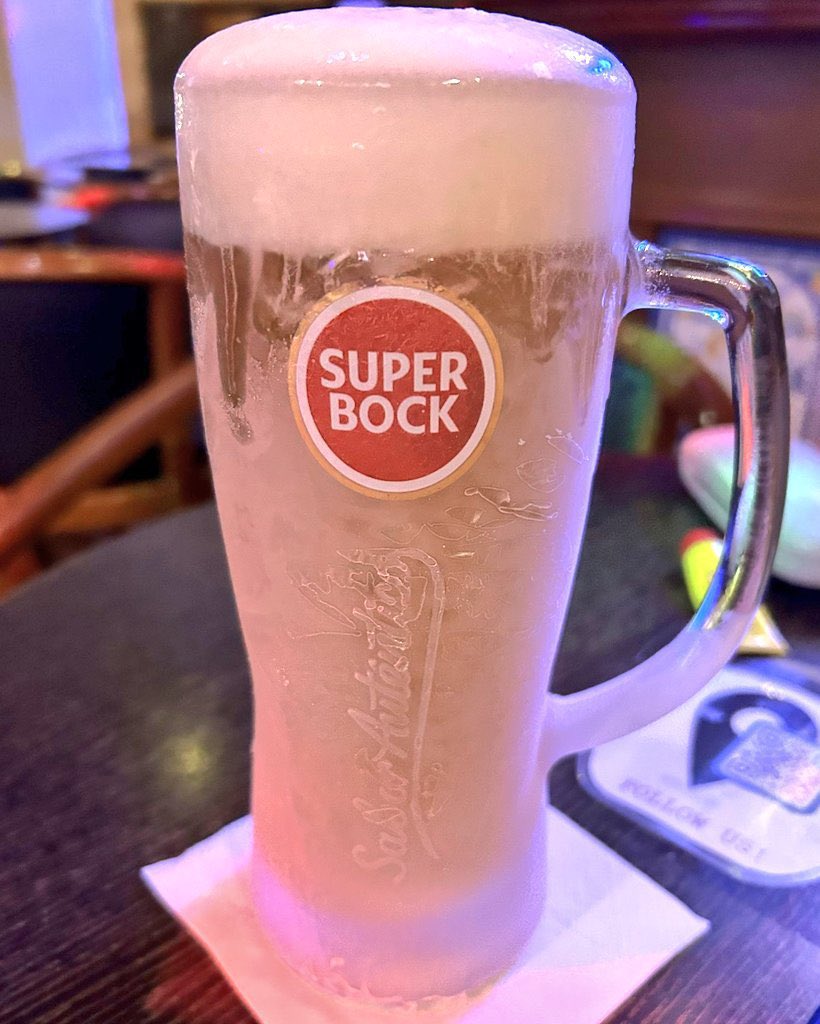 TRULY ASTONISHING 🤩😶

Pint of Superbock - Monte Gordo 🇵🇹