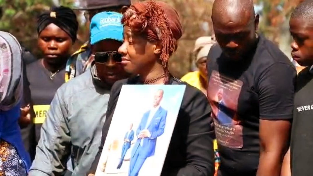 MInfoPressyCultura.GE tweet media