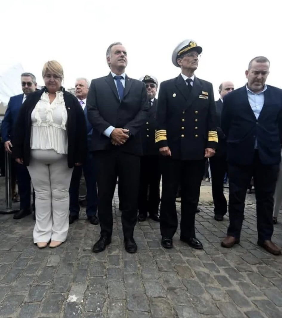 carmin@adiana tweet media