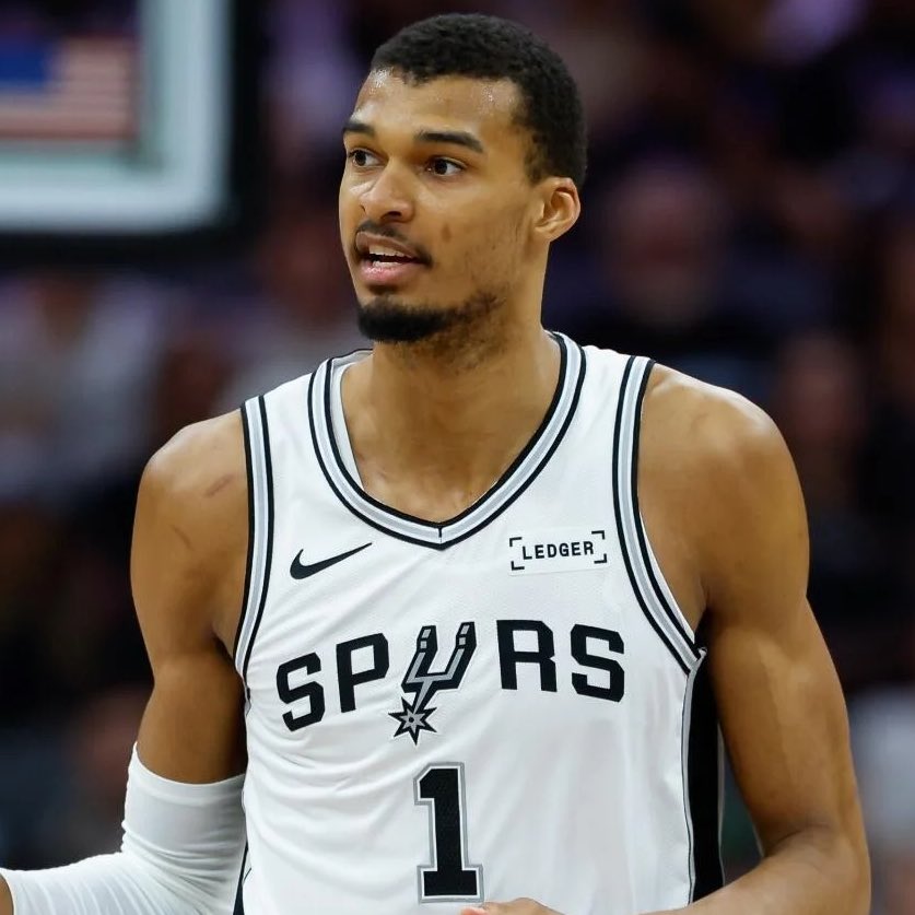 KalshiSports's tweet image. Projected West Playoff Matchups, and their odds to make the NBA Finals:

Thunder (53%) vs Clippers (1%)
Spurs (25%) vs Suns (1%)
Nuggets (12%) vs Timberwolves (5%)
Lakers (3%) vs Rockets (3%)

Will we see any upsets?