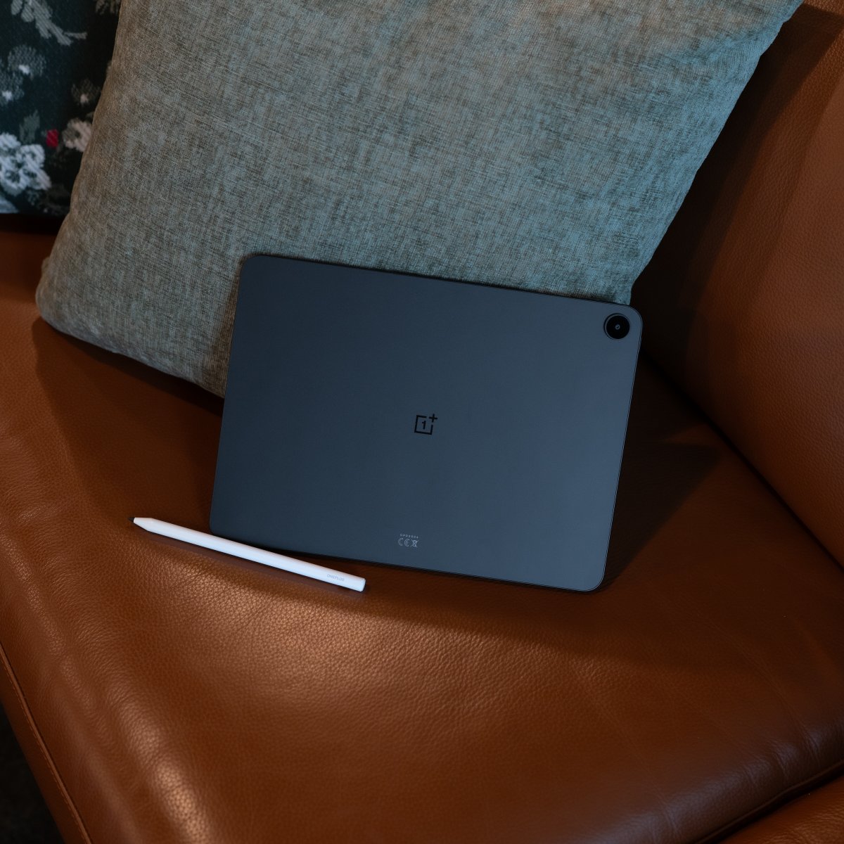 OnePlus_USA tweet media