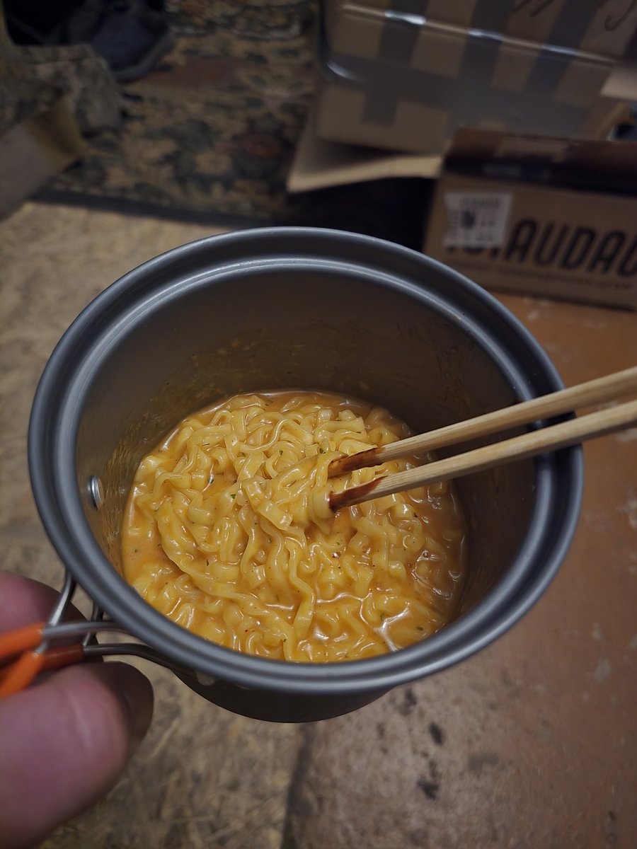 Водітєль коняки tweet media