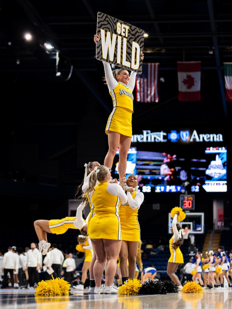 TowsonU's tweet image. Celebrating Tigers who perform inside and outside the classroom!🐯  #NationalStudentAthleteDay #studentathletes