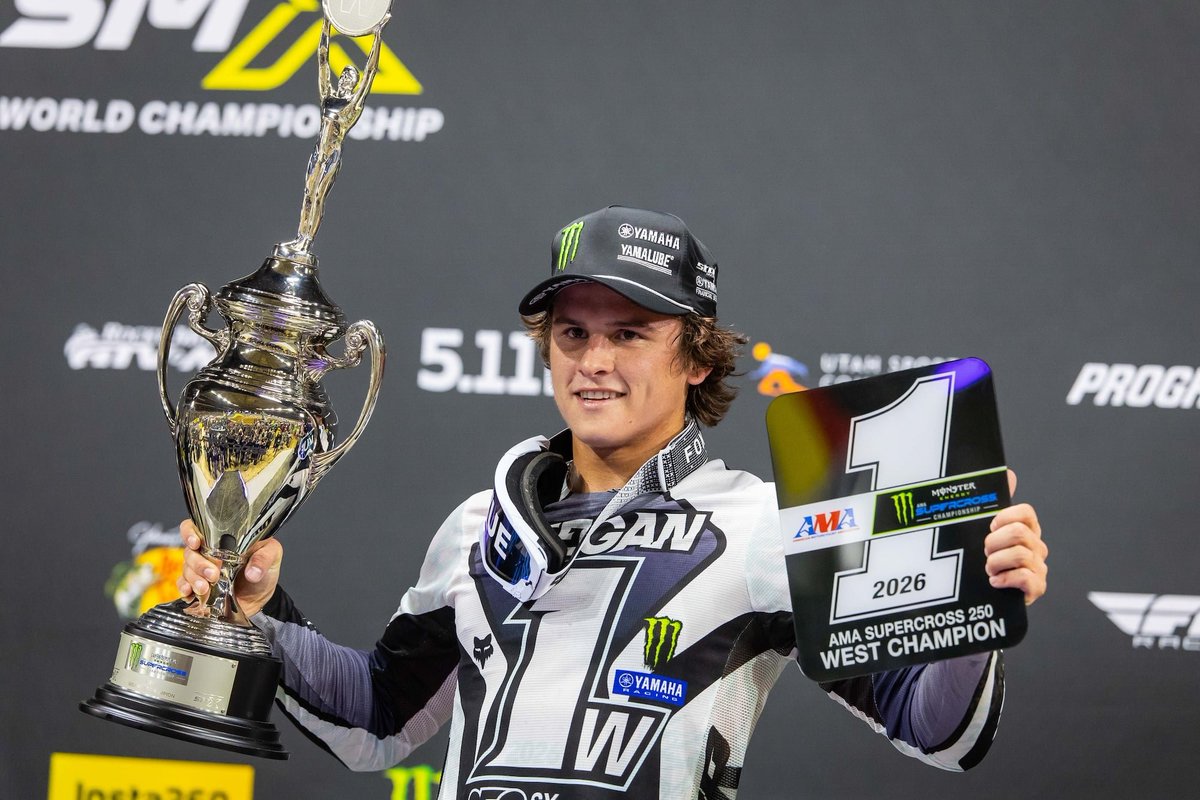 Il secondo titolo SX250 West di Haiden Deegan sarà ricordato più per lo "stat padding" (termine orrendo ma efficace) che per altro. Nello showdown di St. Louis ha vinto la heat con 13" di vantaggio, divenuti 15" in finale. Si poteva impiegare questo #SupercrossLive diversamente.