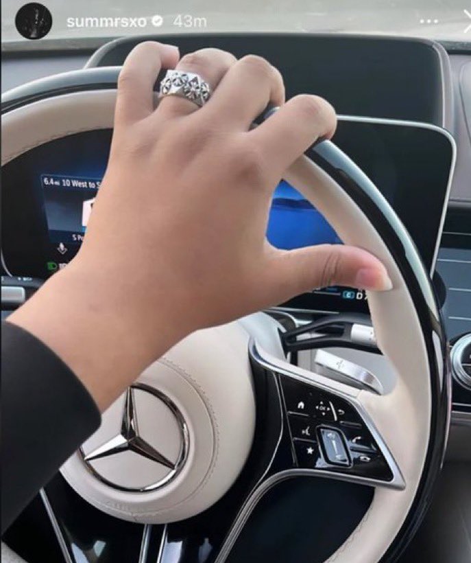 rowny gosc tweet media