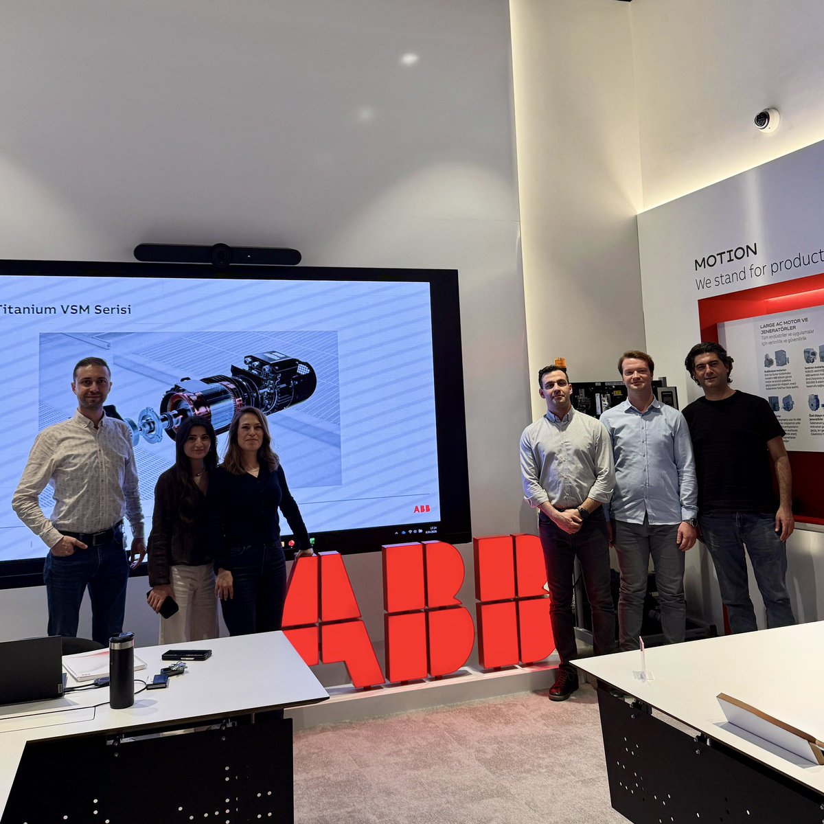 HaliciGroup's tweet photo. ABB Müşteri Deneyim Merkezi’nde gerçekleştirdiğimiz Alçak Gerilim Elektrik Motorları eğitimini başarıyla tamamladık!

#HALICI #halıcıgroup #ABB #mühendislik #eğitim https://t.co/Q54J9IkSo0
