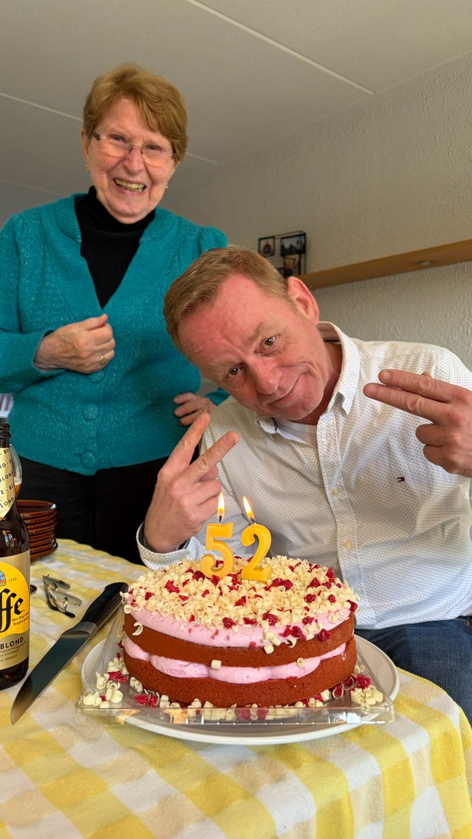 Mark 💛🖤 tweet media