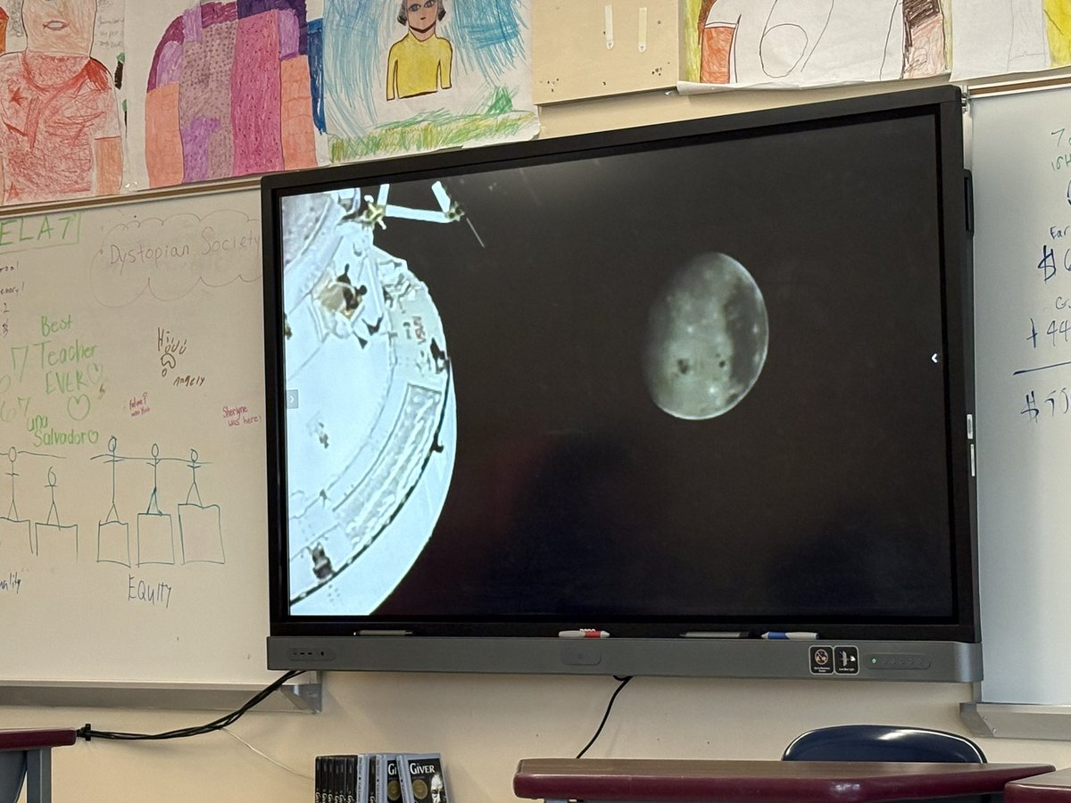Students all over the world are able to watch the Artemis II mission in real-time, including the crucial moment the crew will pass the far side of the moon 🌖 #nasa #ArtemisII #space