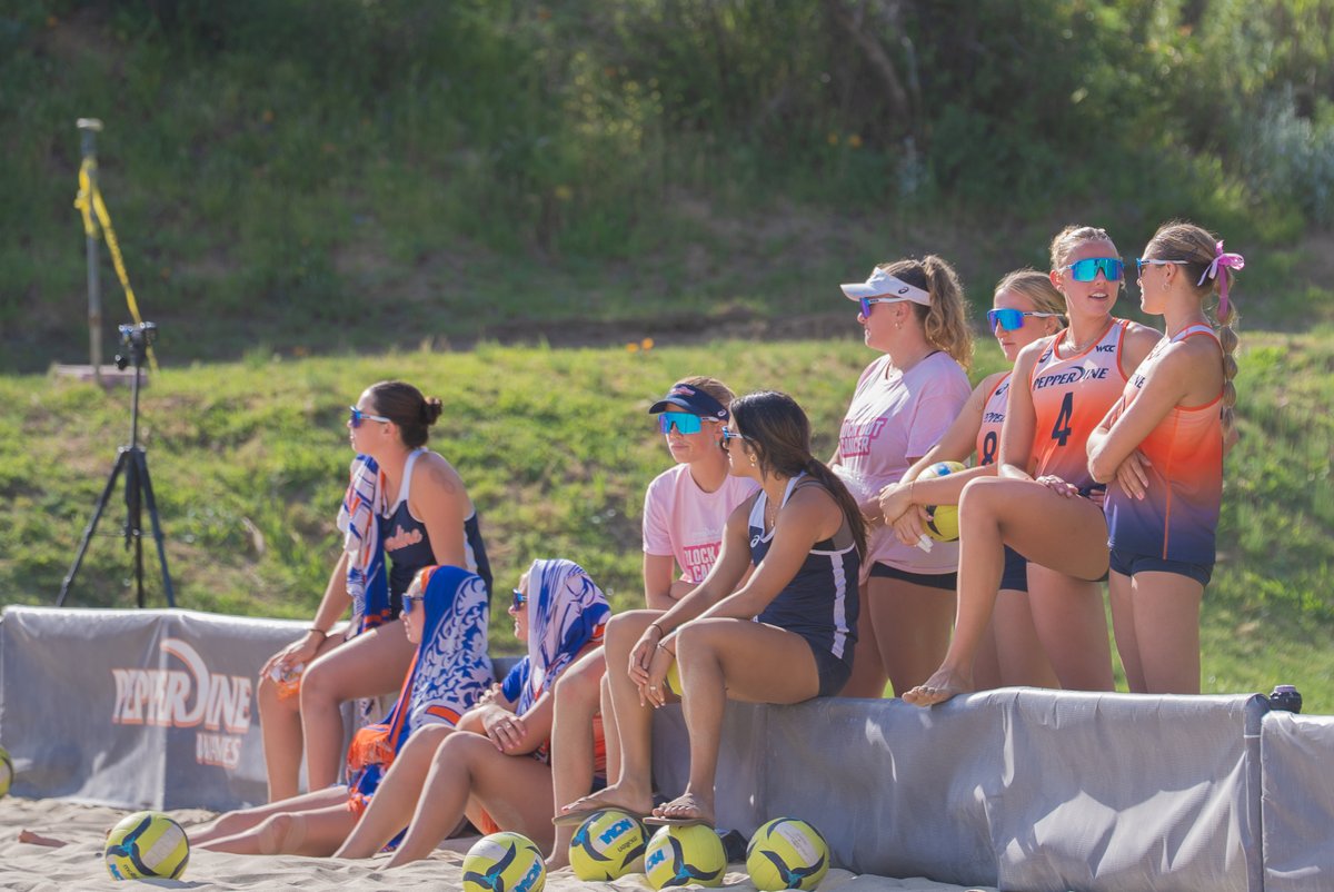 PepperdineBVB's tweet photo. Celebrating Team 15 on National Student-Athlete Day! 🏖️🏐x📚

#MakeWaves | @PepperdineWaves https://t.co/eA9w9S5nWD