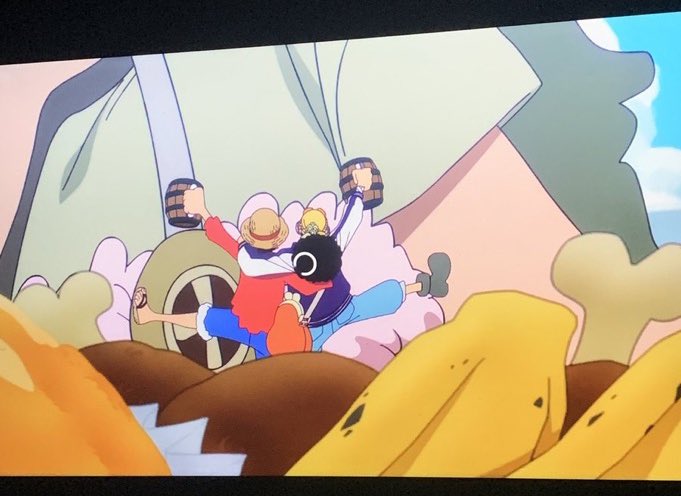 You remember that particular scene being more colorful, which is right tbh but one piece hasn’t lost its color just the characters palette changing. Why this is dim is prolly because it’s a recap/flashback