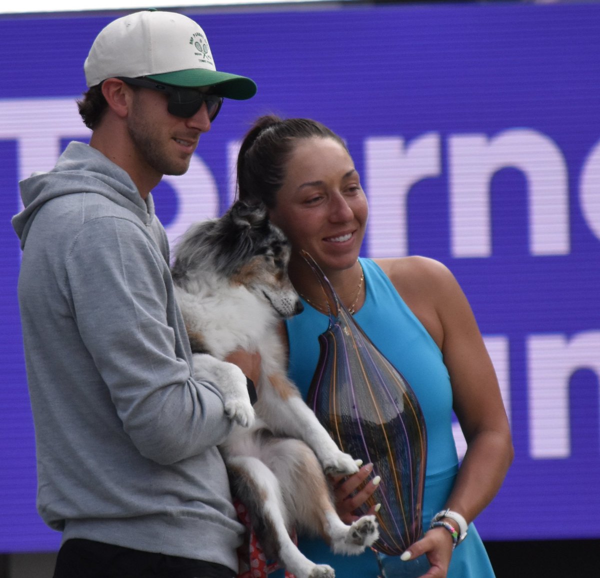 frame yourself tweet media