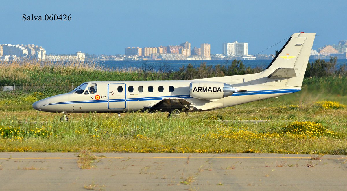 05derecha's tweet image. Aquí unos amigos. Saludos para los tripulantes de este "Orca" (#Cessna 550 Citation II) de nuestra @Armada_esp que esta tarde han visitado la #BASanJavier. @SpottersMurcia