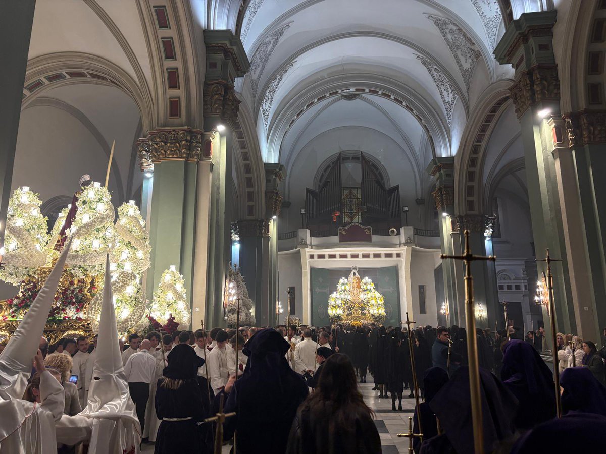 Santa María, sale la Magdalena y los Portapasos sanjuanistas listos para llevar al Santo un año más