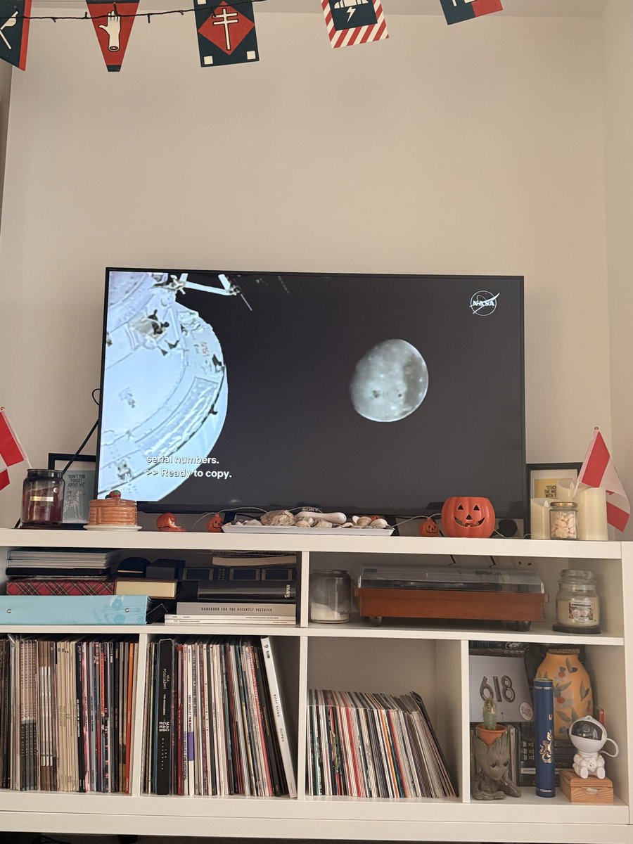 gilly 🪐 tweet media