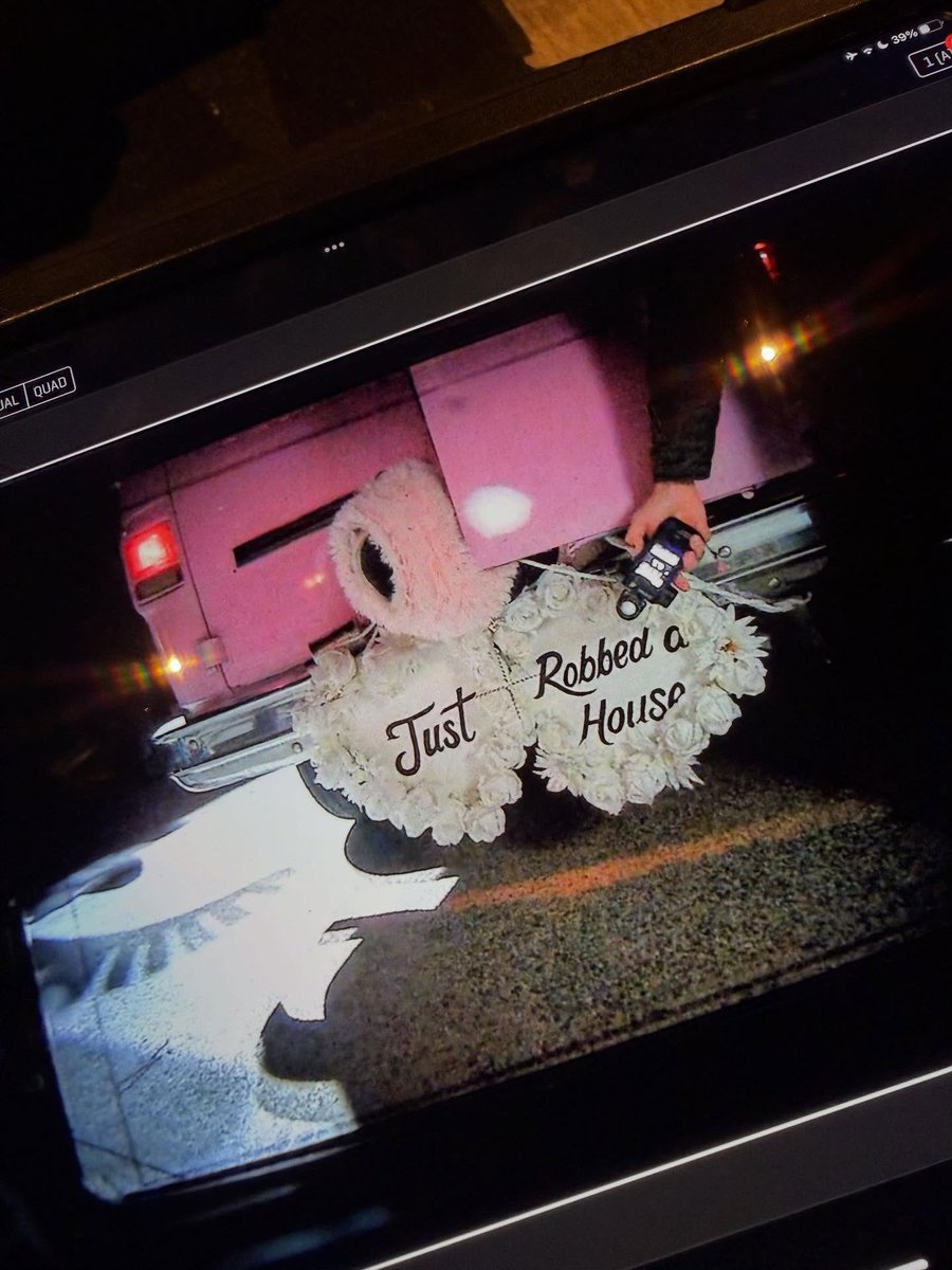 Sabrina Carpenter Poland tweet media