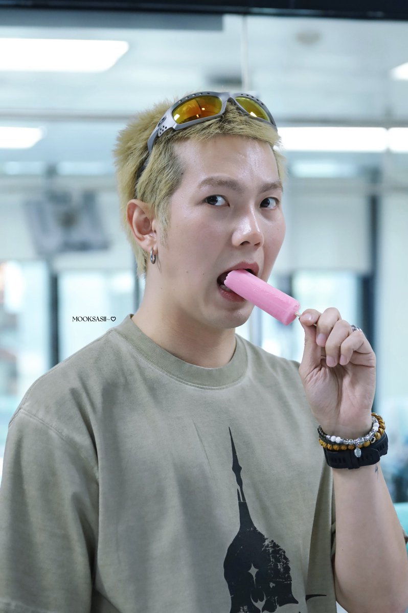 DIA. ✿ 🐍✨ tweet media