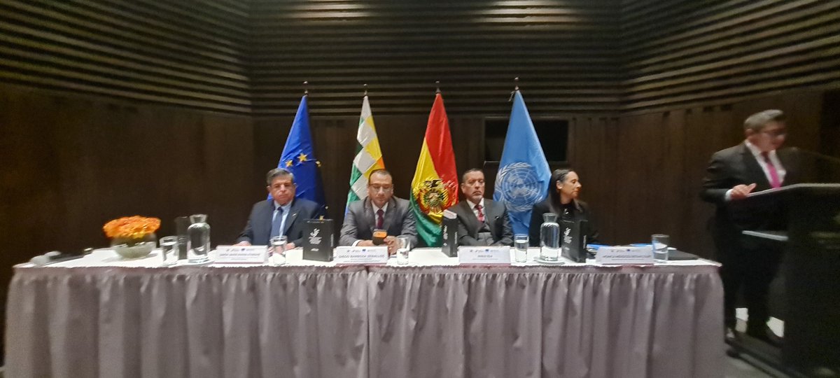 UIF_Bolivia's tweet photo. El Estado Plurinacional de Bolivia está comprometido en combatir el delito de Legitimación de Ganancias Ilícitas y Financiamiento del Terrorismo (LGI/FT). Presentación de la cartilla de “Tipologías de Legitimación de Ganancias Ilícitas Volumen II. https://t.co/QC9Mi5nGyB