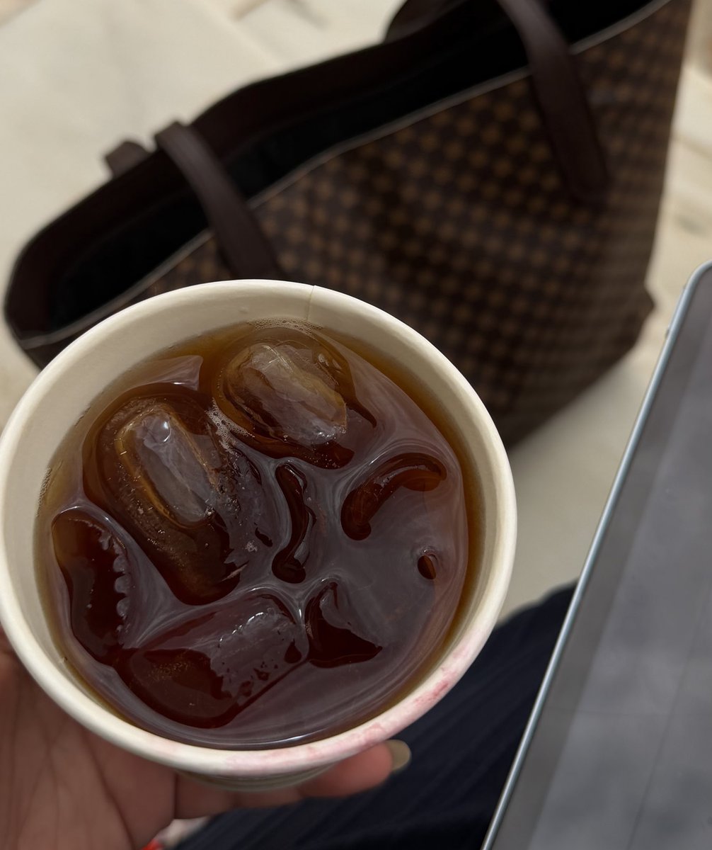 الـلّـولـو tweet media