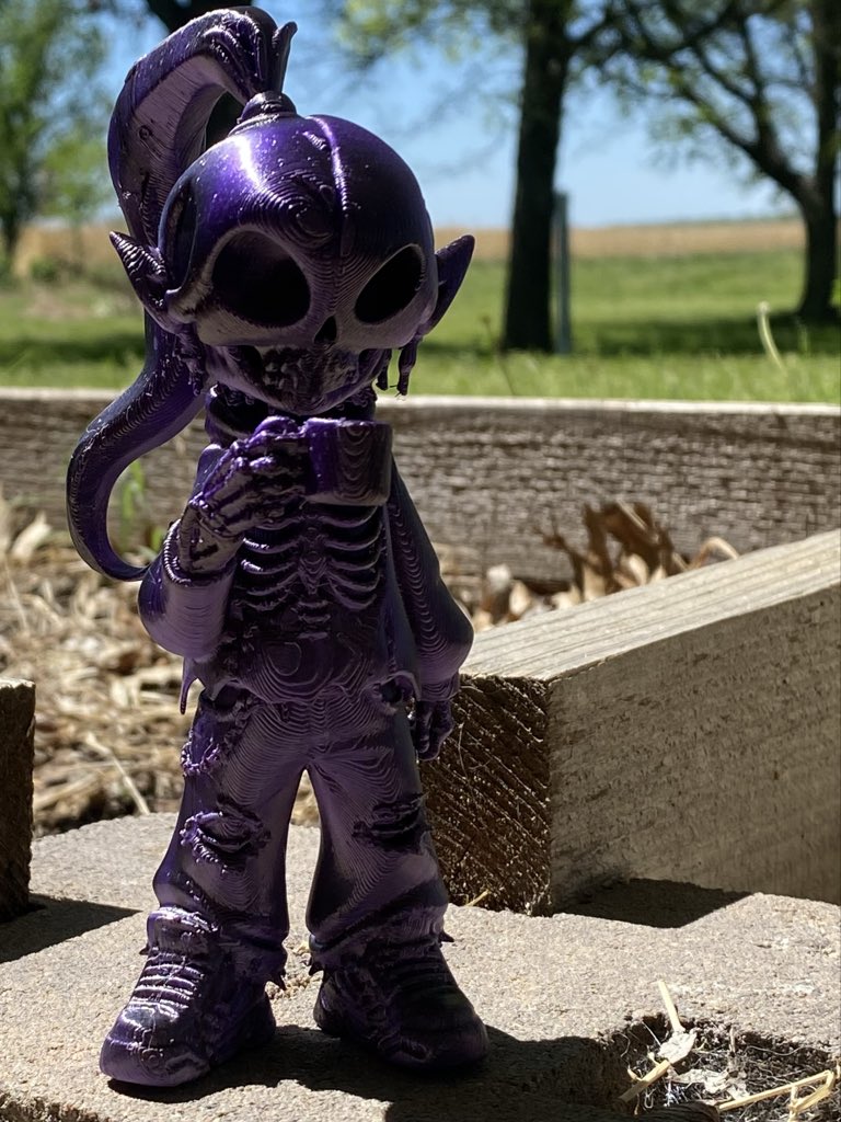 micelf4all's tweet image. GM everyone! ☕️
It’s a beautiful Monday in Oklahoma!
What are we learning today? 😏
I need to learn some stuff about “slicing”..IYKYK 👍🏻
#3DModels @BambuLabSupport 
1 of 1 👇💯🫠🌕