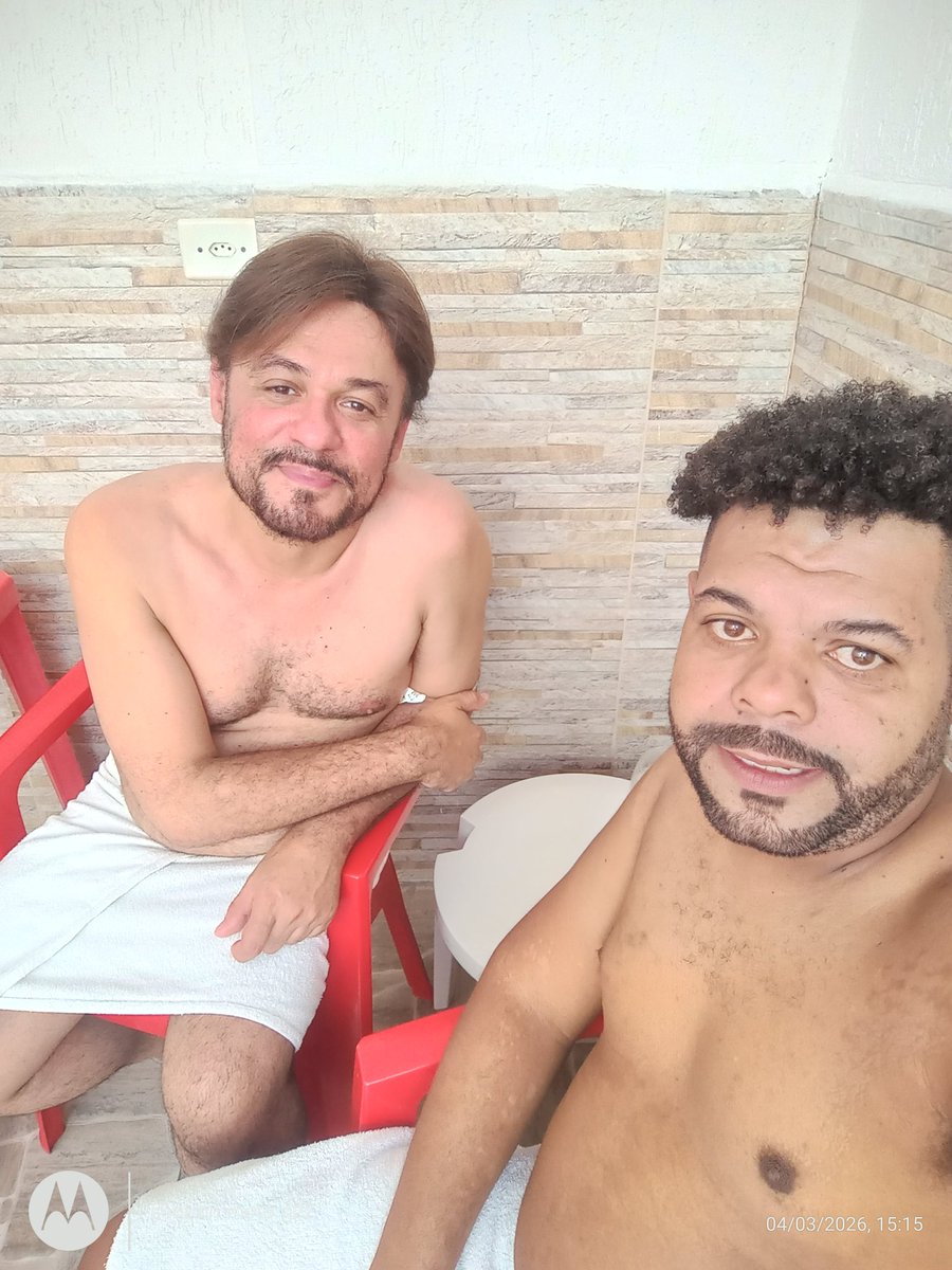 Hugo34392932's tweet photo. Aquela sauna pra relaxa. Do cão de sp
@AdoradorPaus @tpormaduros @prefieromaduros @Divulgaboys_br @SoParaDivulgar https://t.co/Y5sBzA0uwm