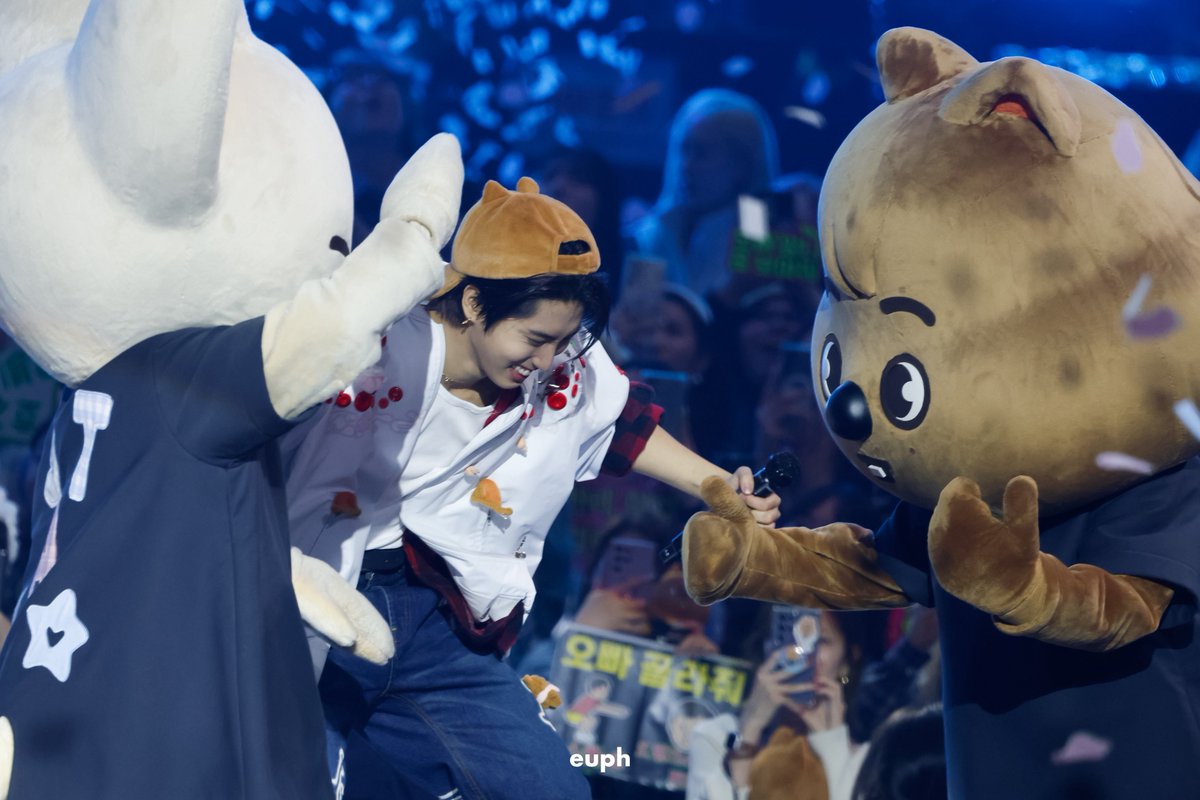 🛸🐹 tweet media