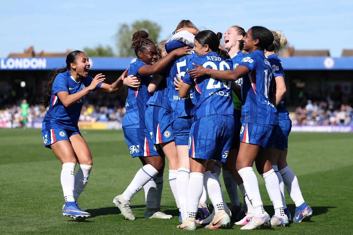 Veerle Buurman’s "rocket" in the 86th minute has sent Chelsea Women into the FA Cup semi-finals after a 2-1 heartbreaker for Spurs. 

This victory isn't just about advancing - it’s a statement of the "clutch mentality" that defines the Bompastor era at Kingsmeadow. 👇

Late goals