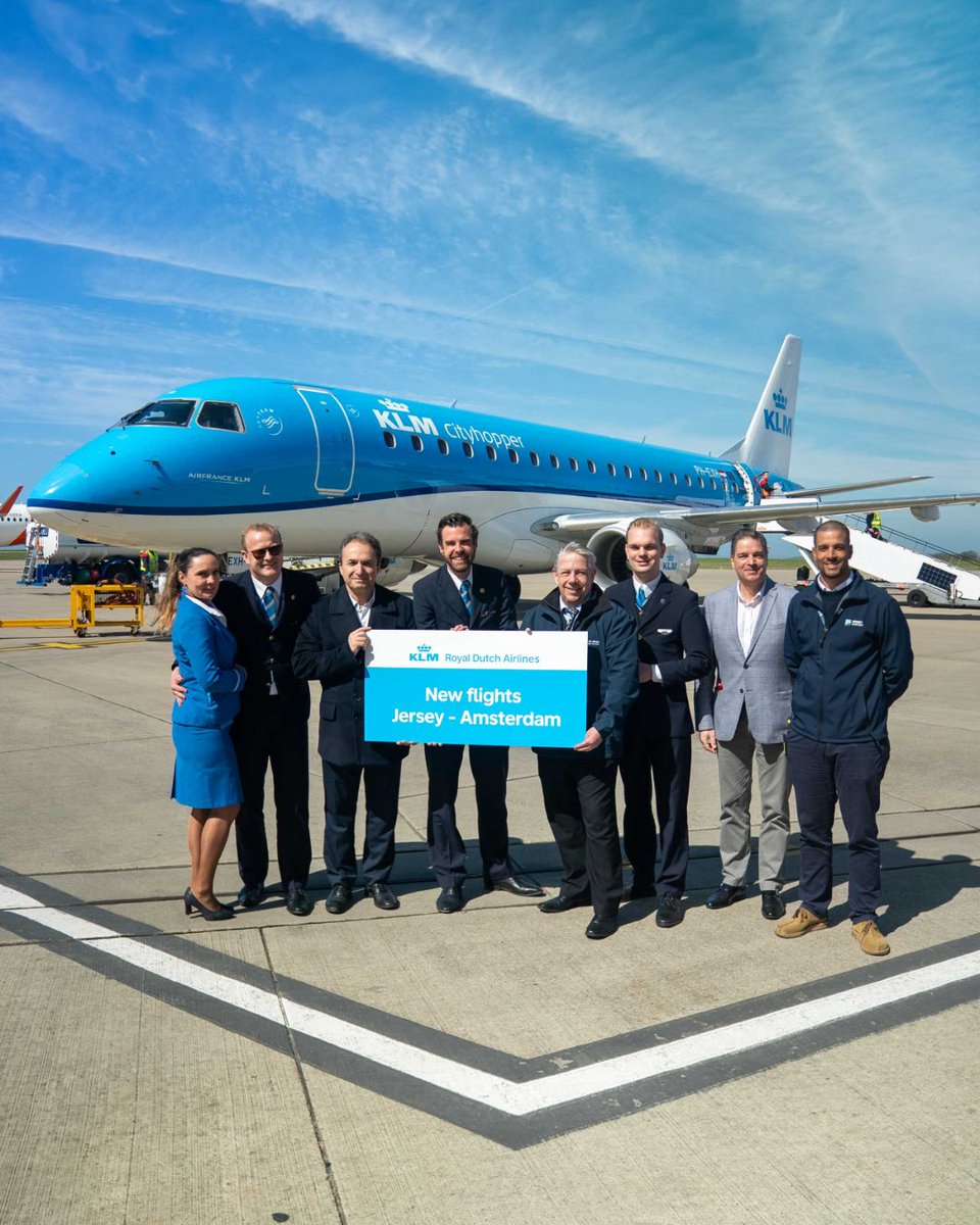 Gate7aviation's tweet image. KLM et l'aéroport de Jersey ont fêté l'inauguration de la ligne #Jersey #Amsterdam. La ligne est pour l'instant desservie une fois par semaine mais passera à un vol quotidien en juillet et août. #KLM
