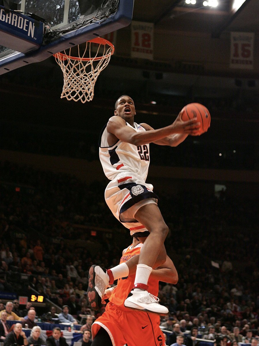 SLAM Kicks tweet media