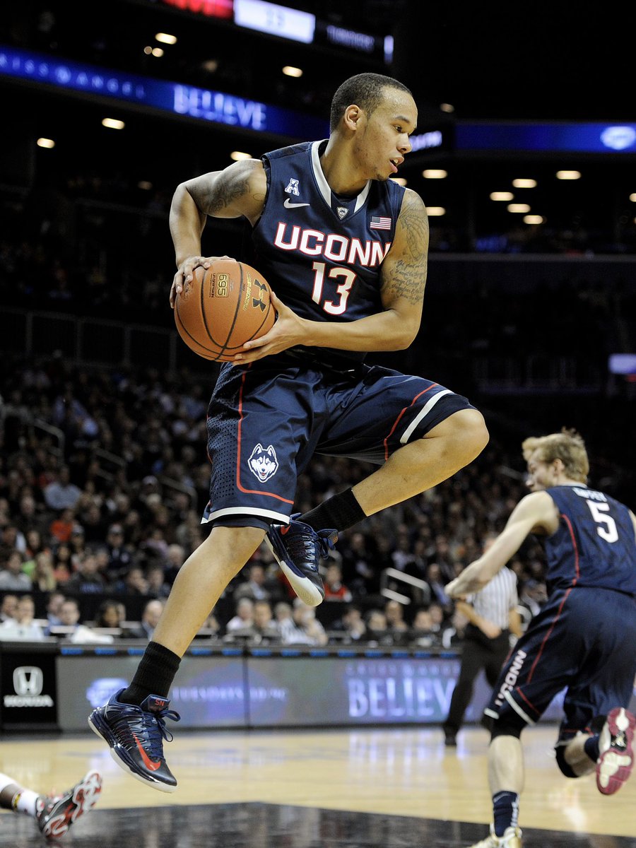 SLAM Kicks tweet media