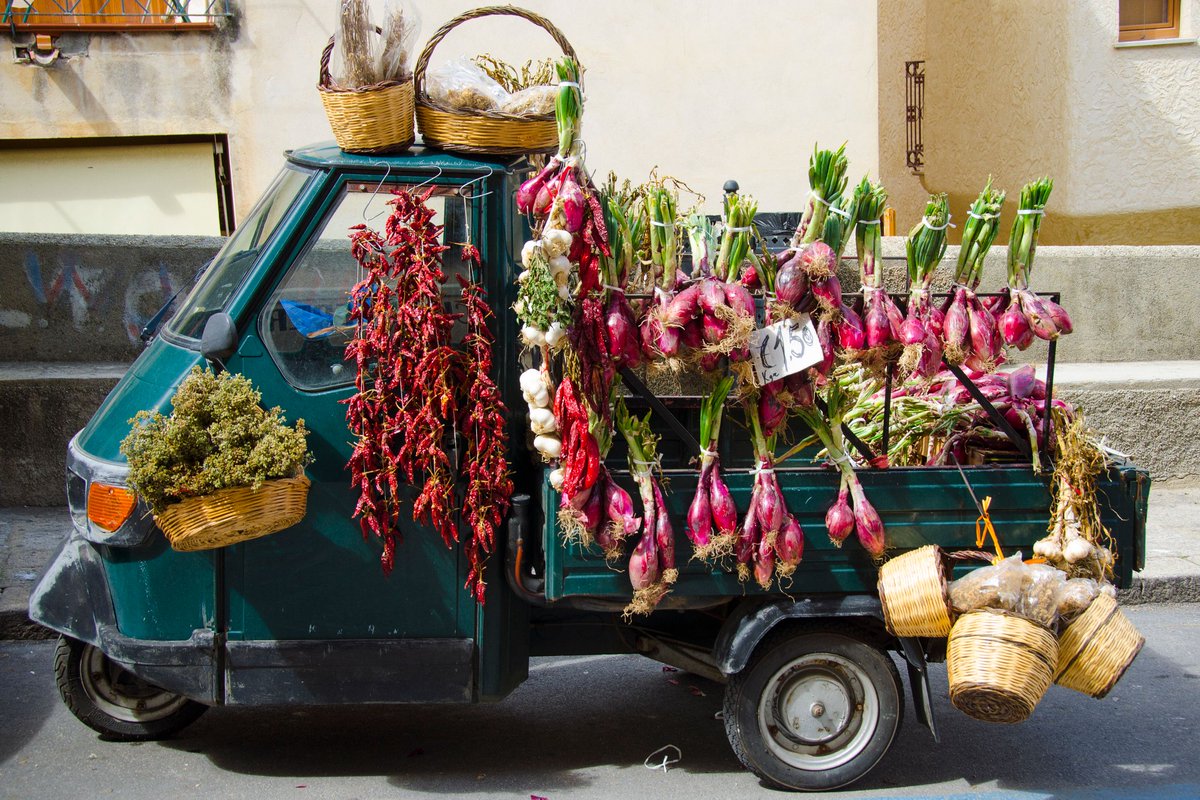 ArthousePR's tweet photo. The Hidden Heart of Sicily- Experience a taste of authentic Sicily with a curated Sicilian Baroque and Gastronomic Tour hosted by Italy Charme. Immerse yourself in the rich and colourful tapestry of Sicily's history. https://t.co/qiIAIvJUET