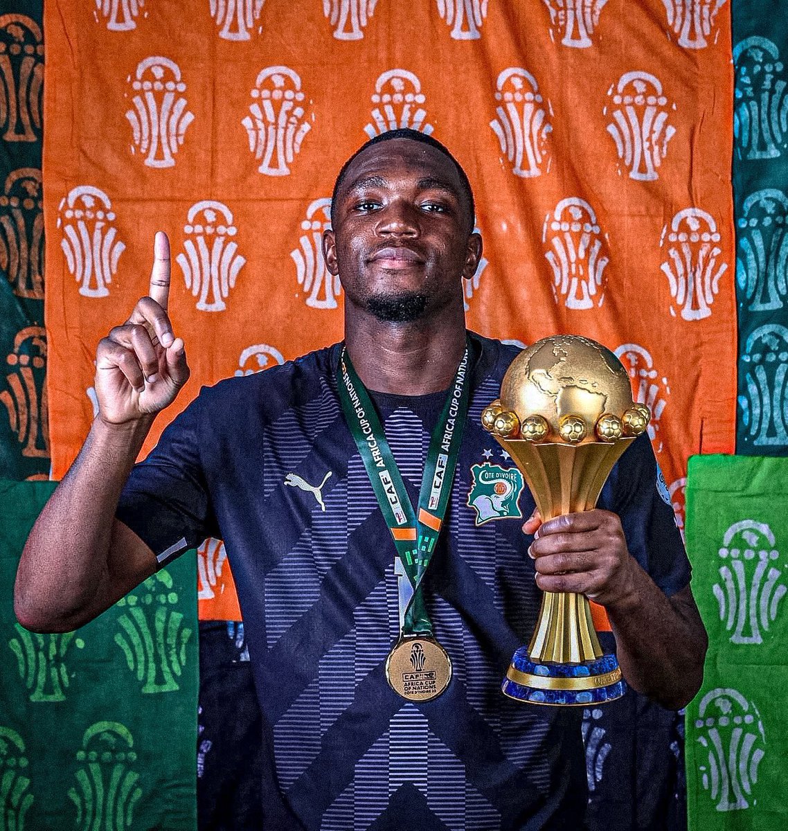 Yves Golden🇨🇮 tweet media