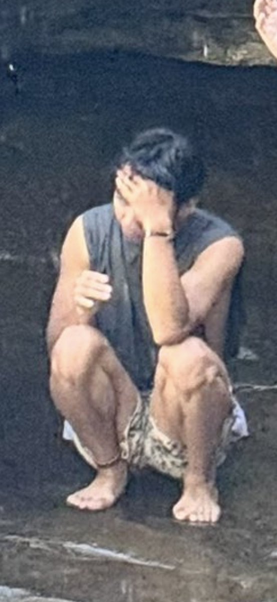 Gossension's tweet photo. @leopeeta @chunkycornbeef 😭 https://t.co/4ZpEIgkllR