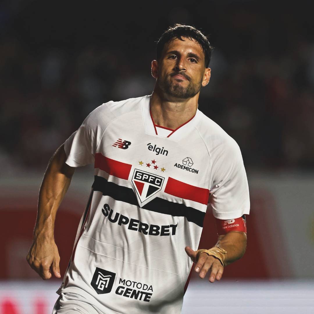 R10 Score tweet media