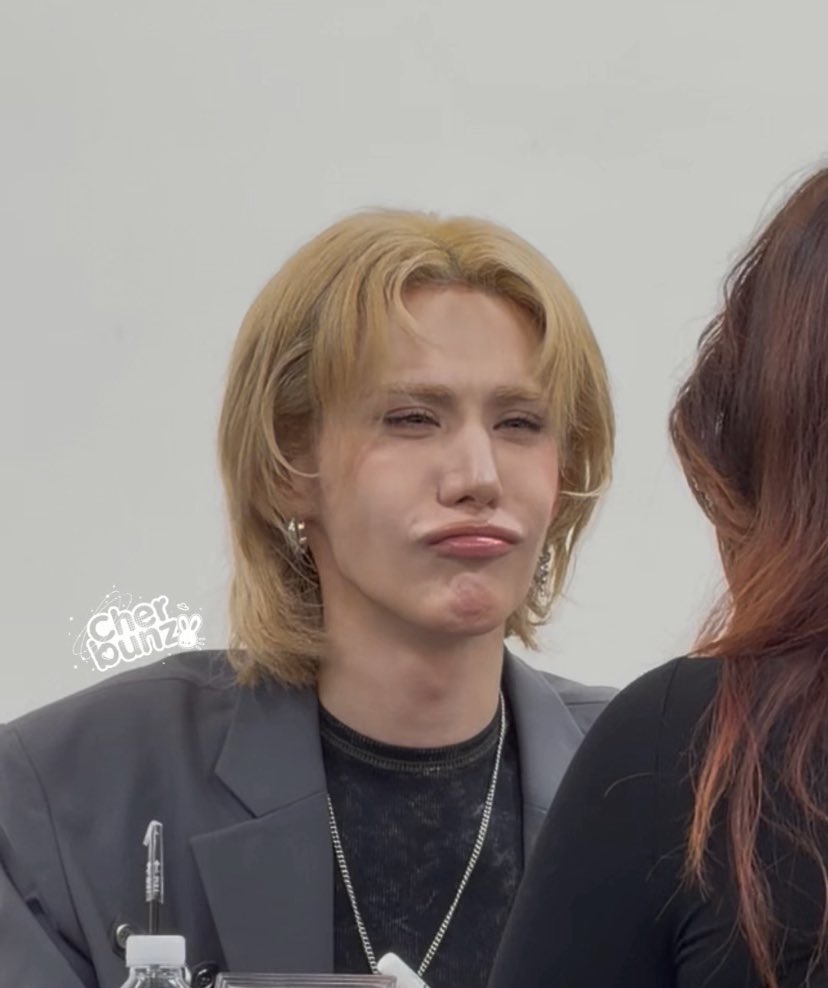 ꒰ა karloff ໒꒱ tweet media