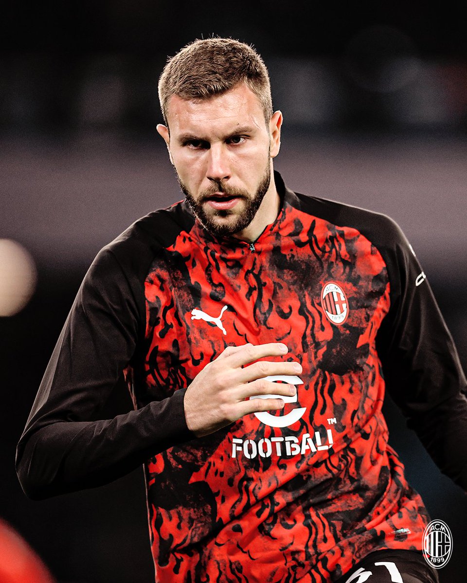 AC Milan tweet media